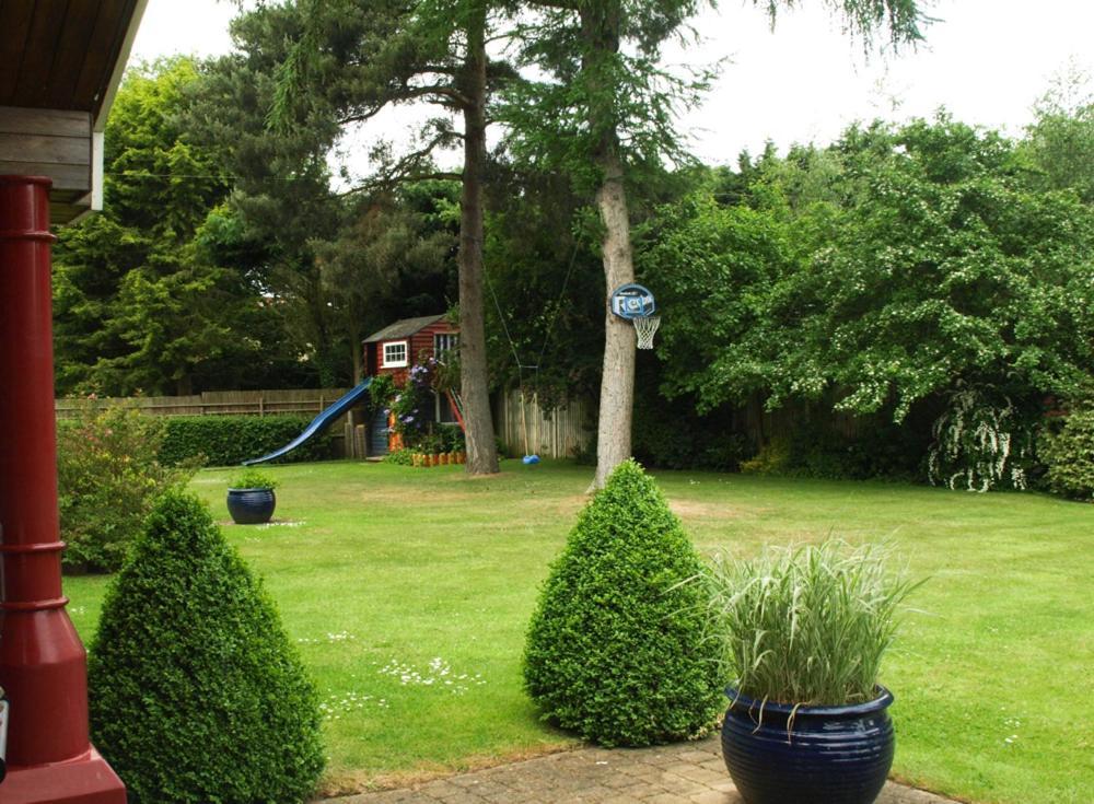 Surlingham Lodge Garden Cottage In Rspb Village Near Норвич Экстерьер фото